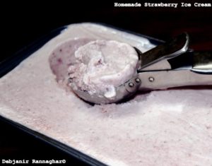 %Homemade no Churn Strawberry Ice Cream Recipe
