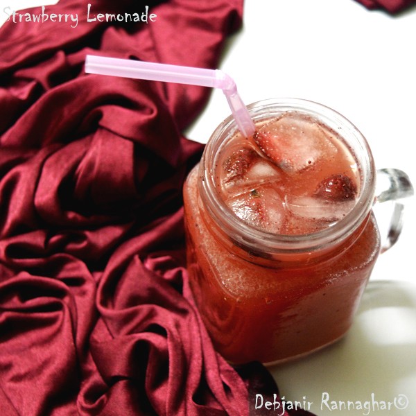 %strawberry lemonade smoothie Recipe