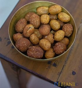 Bengali Narkeli Jam Pitha recipe step by step with pictures