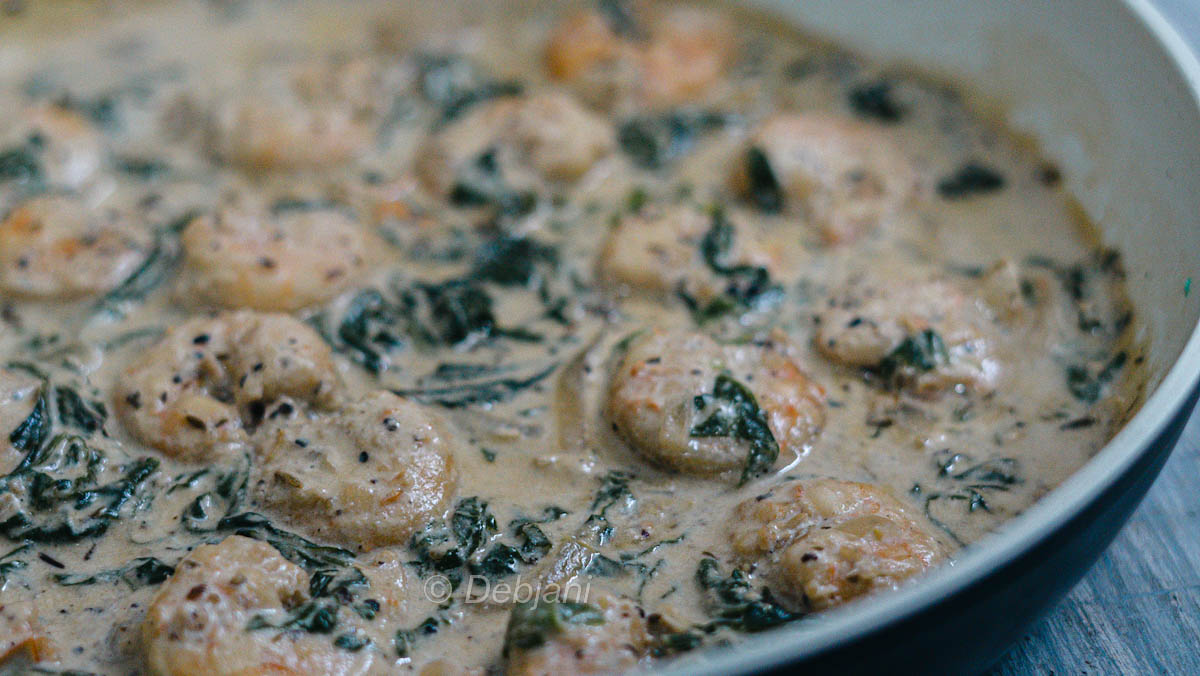 %creamy garlic butter Shrimp and Spinach recipe debjanir rannaghar