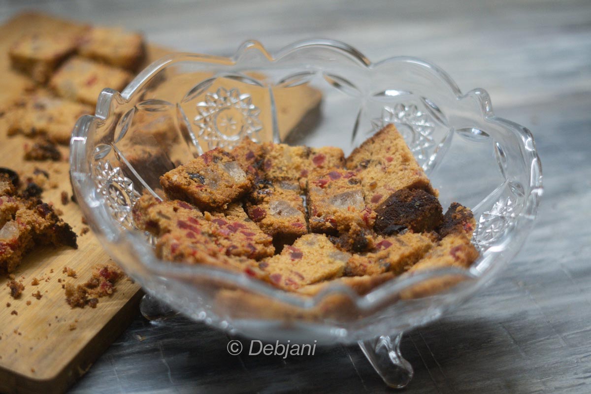 %trifle recipe with plum cake debjanir rannaghar step (4)
