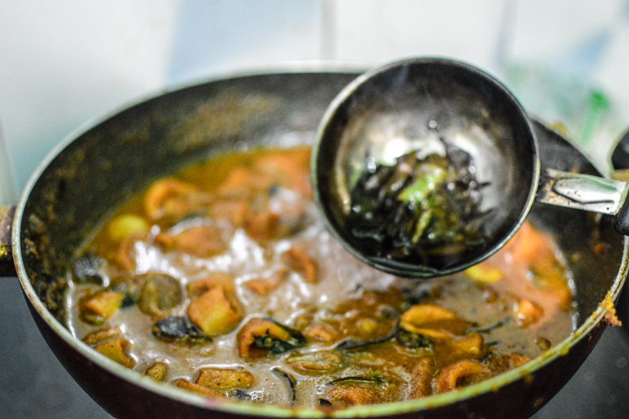 %how to make squid curry debjanir rannaghar