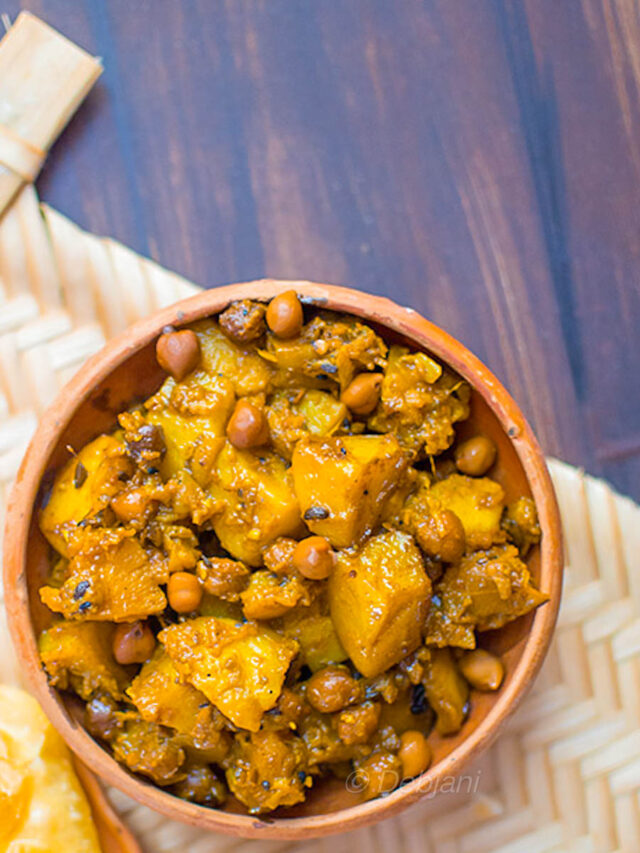 How to cook Bengali Kumror Chokka - An Authentic Vegetarian Recipe to try at home