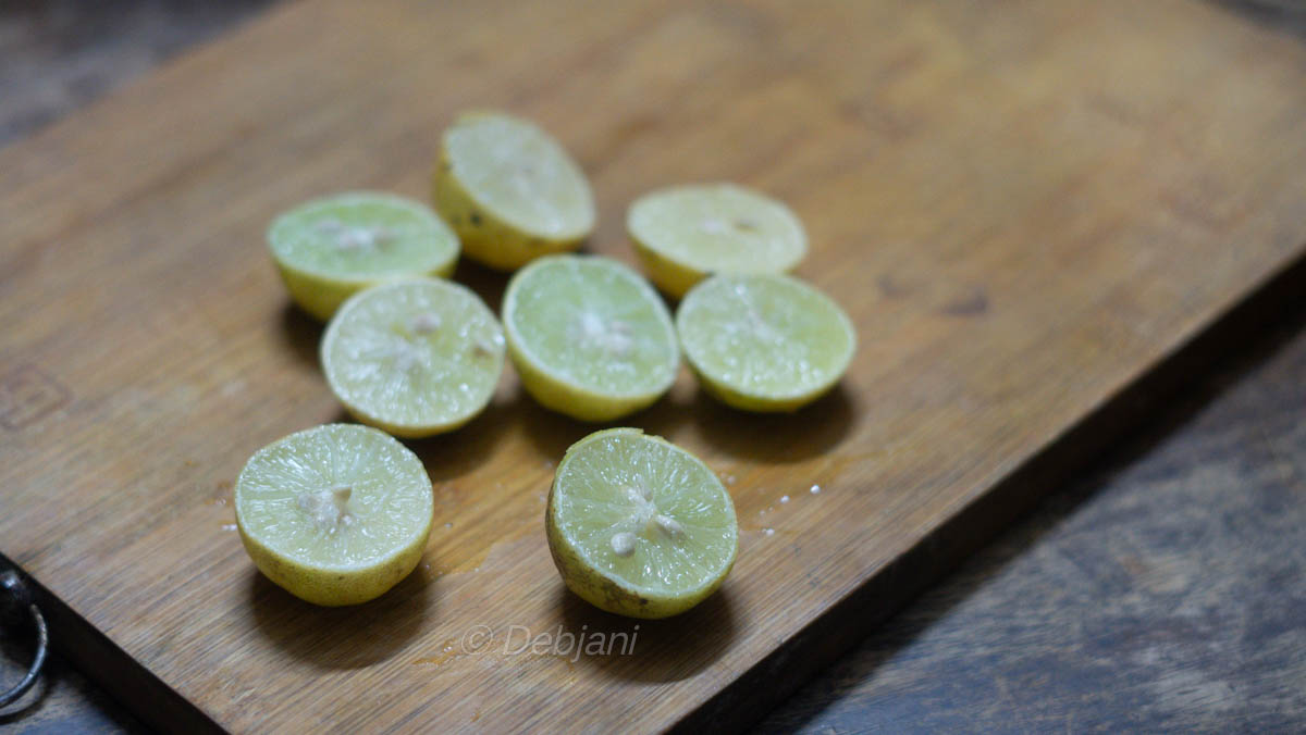 %cut lemon to extract juice
