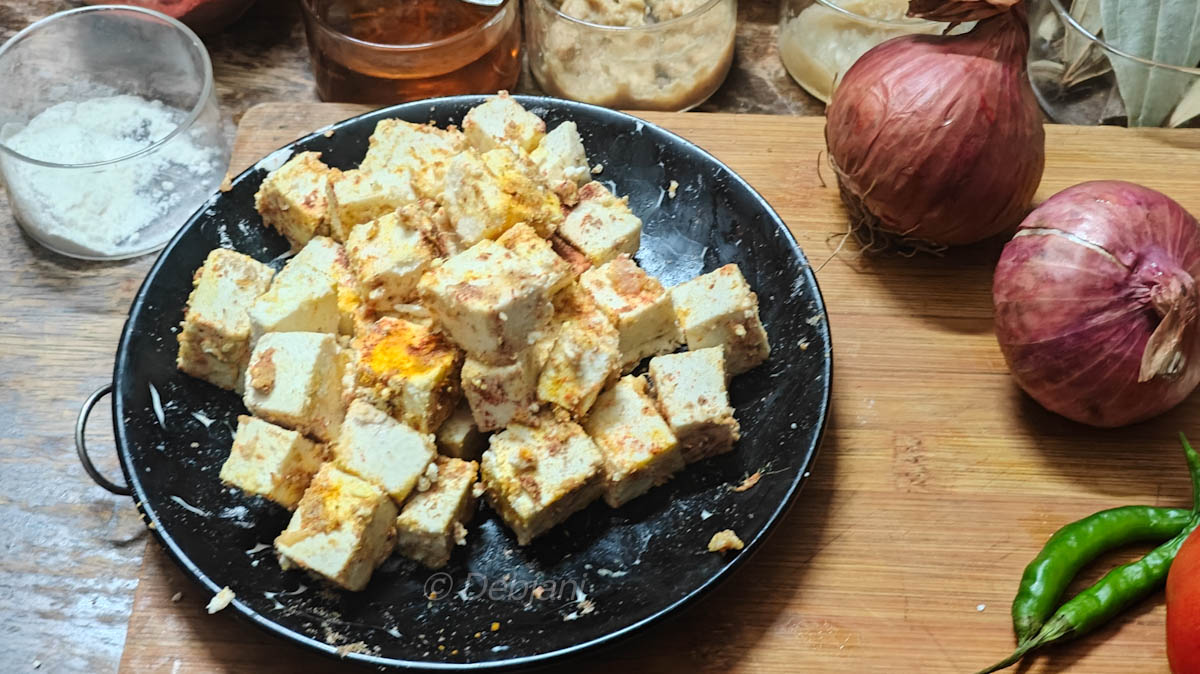 %marinate paneer with spices