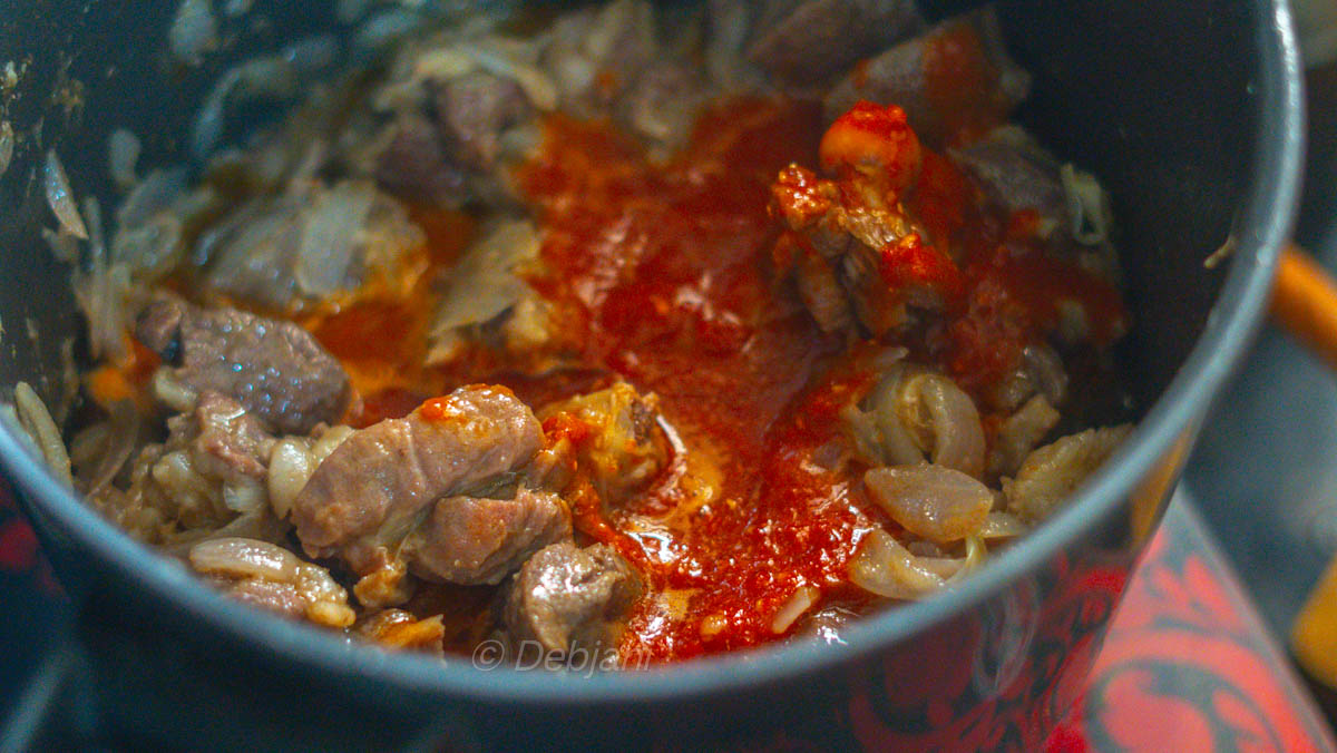 %Laal Maas Cooking Step- cooking mutton with mathania chili paste