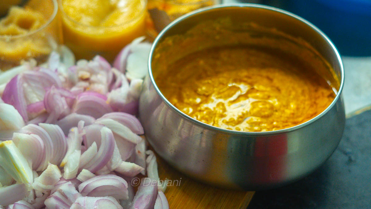 %Laal Maas Cooking Step- making spice paste with mustard oil