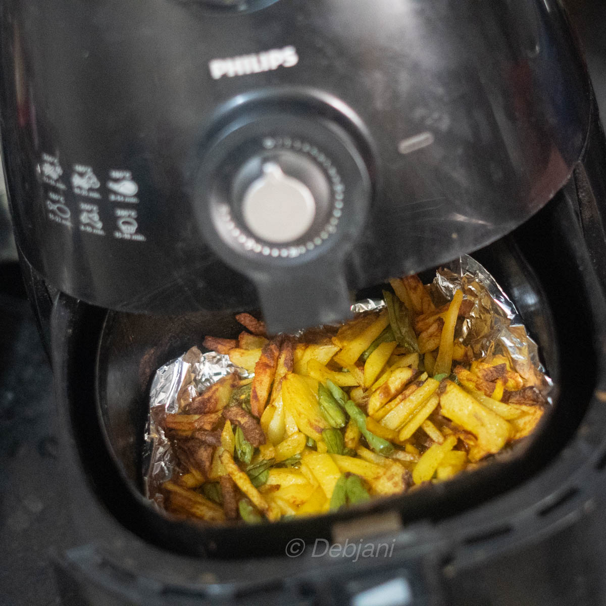 Air Fryer Bengali Aloo Beans Bhaja Recipe - Crispy Potato and Beans Fry