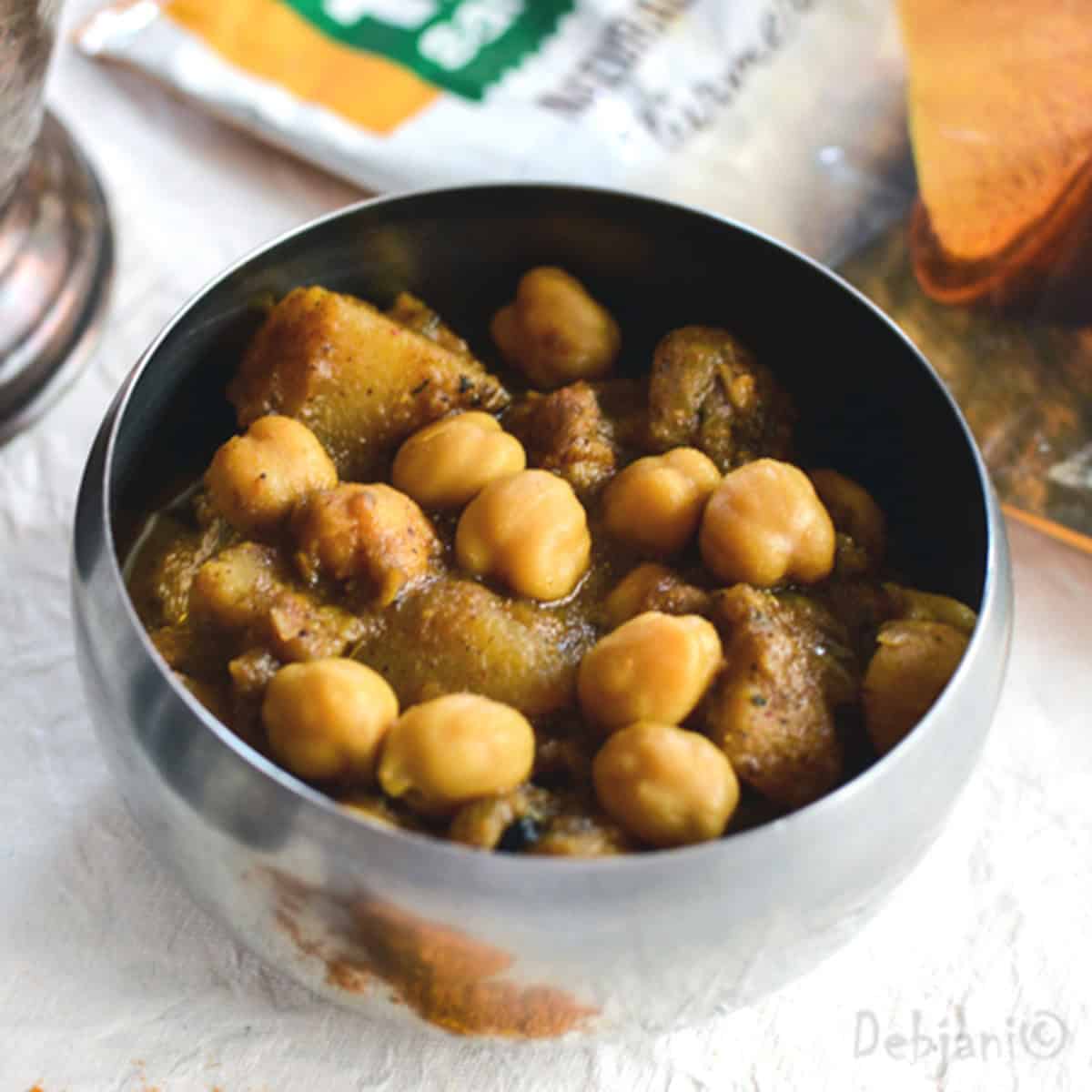 %Punjabi Chhole Recipe Debjanir Rannaghar