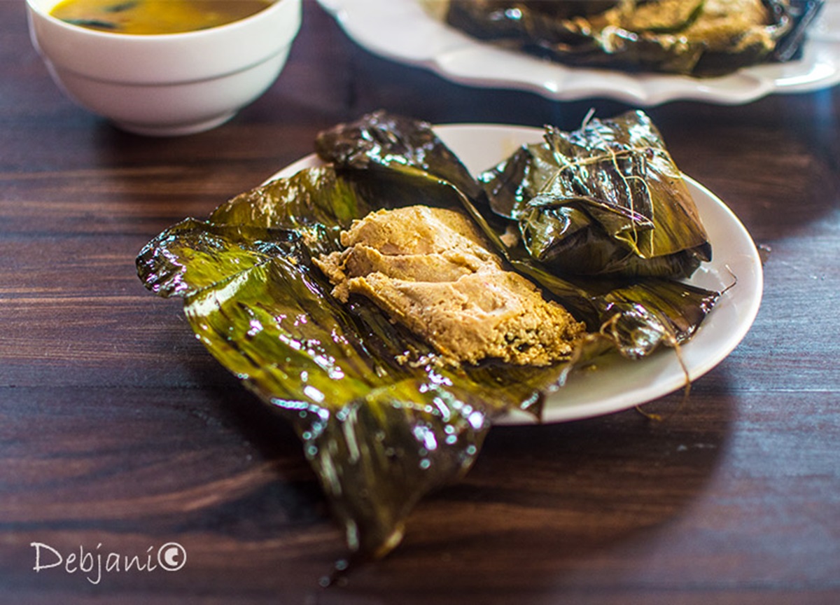 %Bhetki Fish Paturi Recipe Debjanir Rannaghar