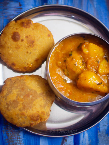%bedmi poori aloo ki sabzi recipe debjanir rannaghar