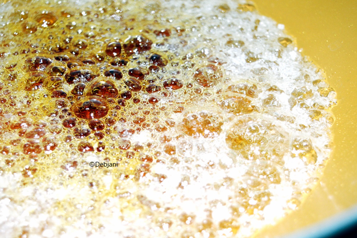 %how to make caramel syrup steps