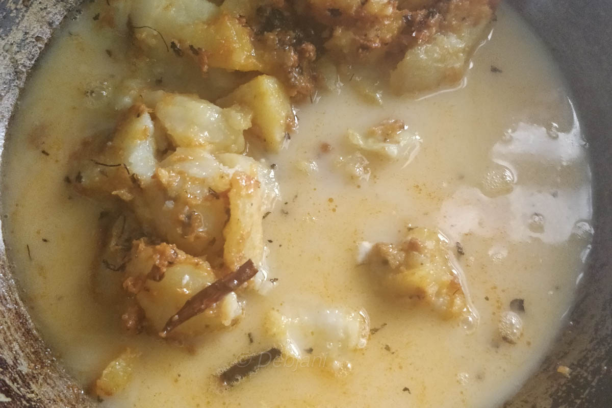 %mathura wale dubki wale aloo ki sabzi making debjanir rannaghar