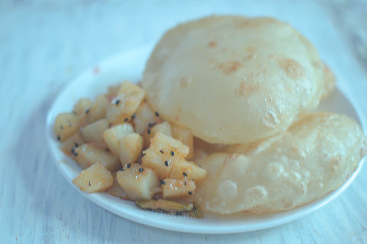 %bengali sada aloo chorchori recipe debjanir rannaghar