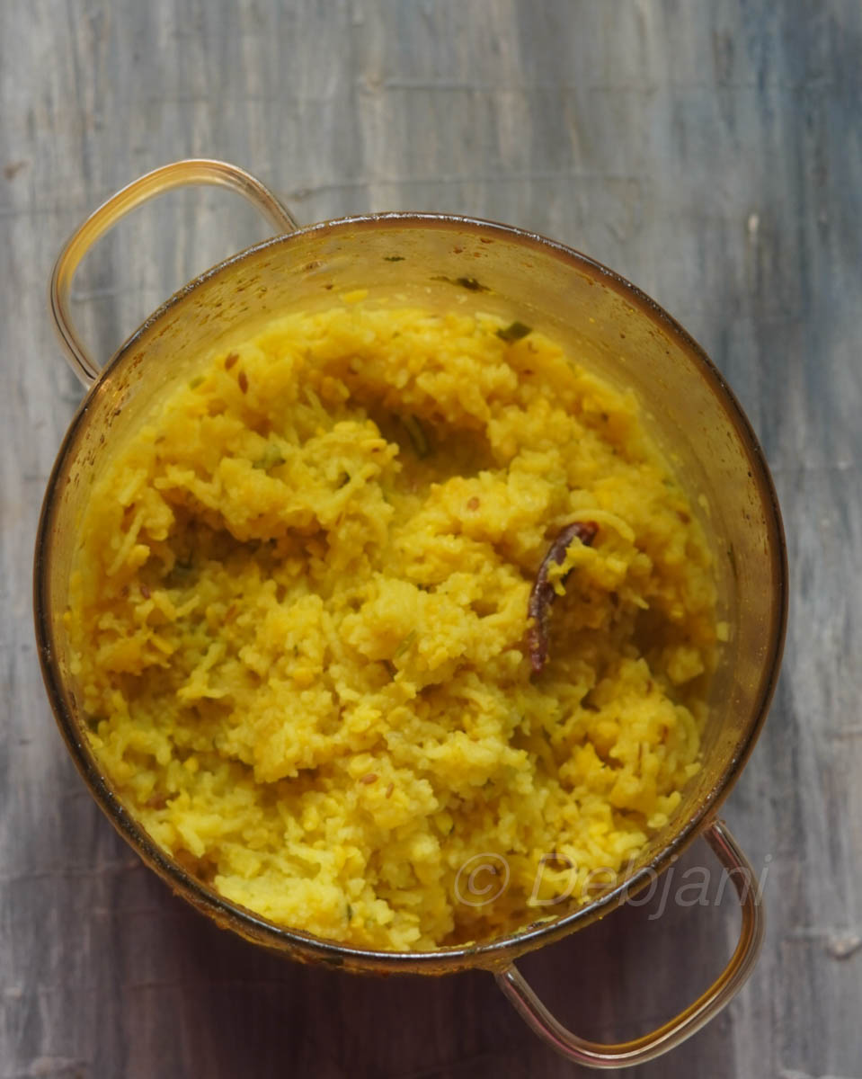%basic daal khichdi recipe in microwave debjanir rannaghar