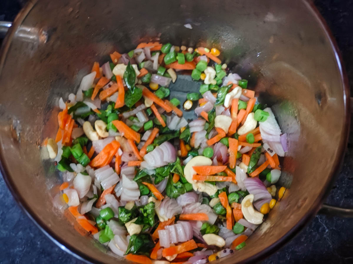 %cooking rava upma in a microwave recipe step debjanir rannaghar