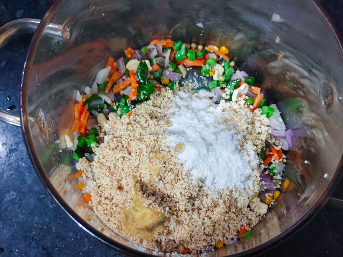 %cooking rava upma in a microwave recipe step debjanir rannaghar