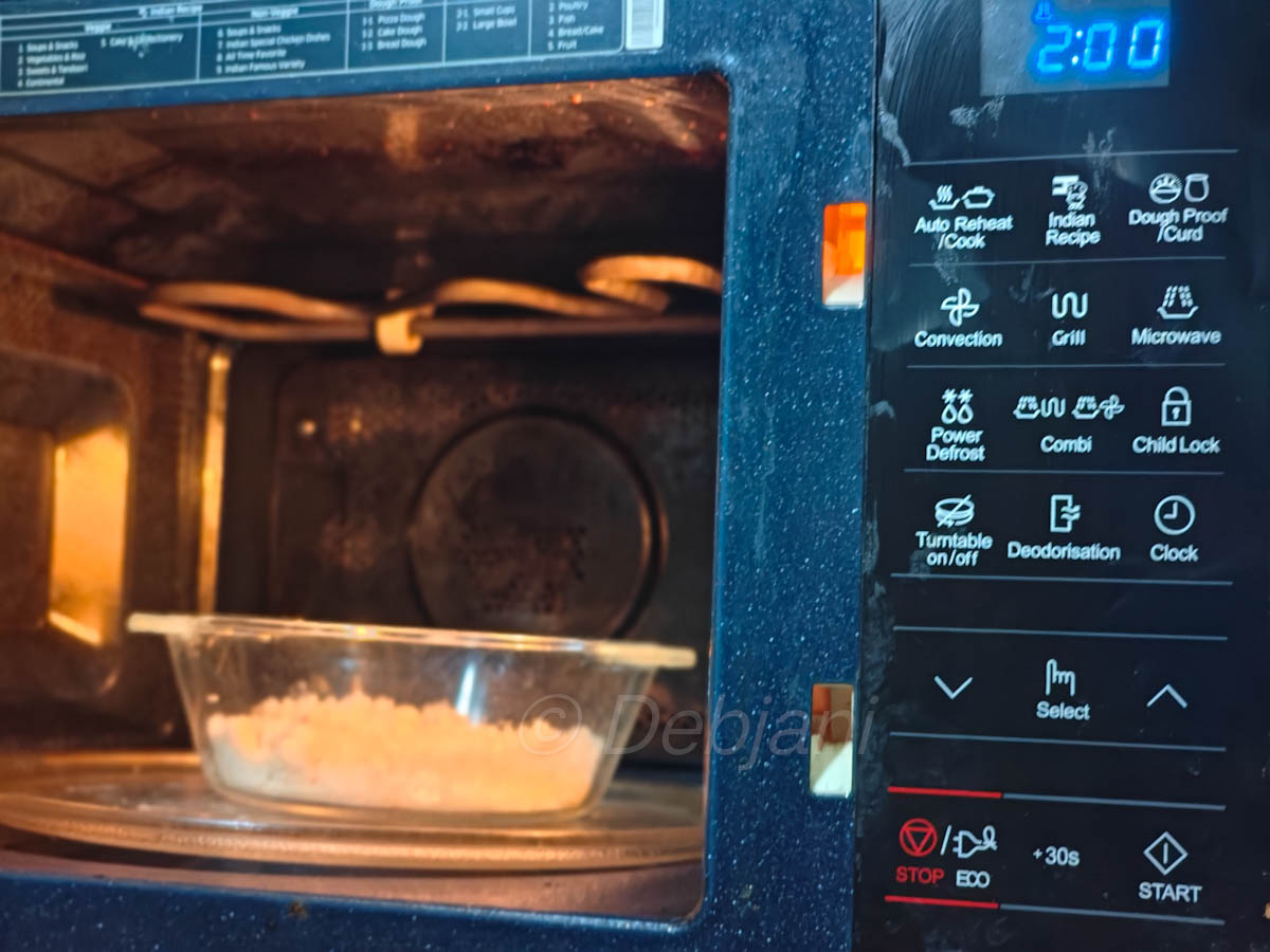 %cooking rava upma in a microwave recipe step debjanir rannaghar