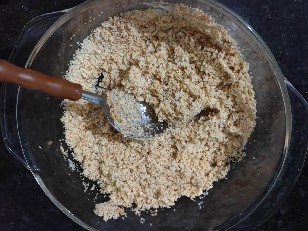 %cooking rava upma in a microwave recipe step debjanir rannaghar