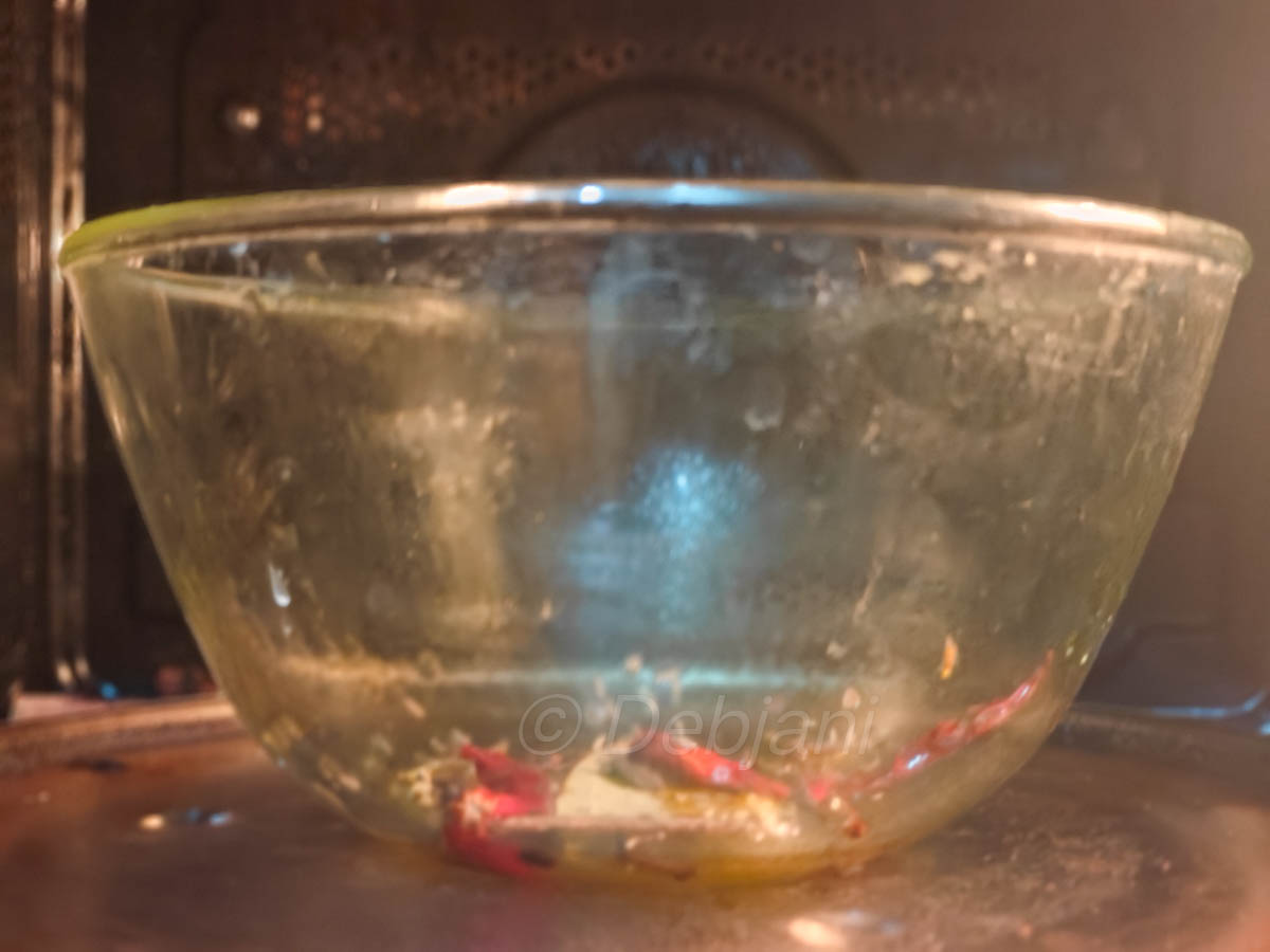 %basic chicken curry in microwave recipe step