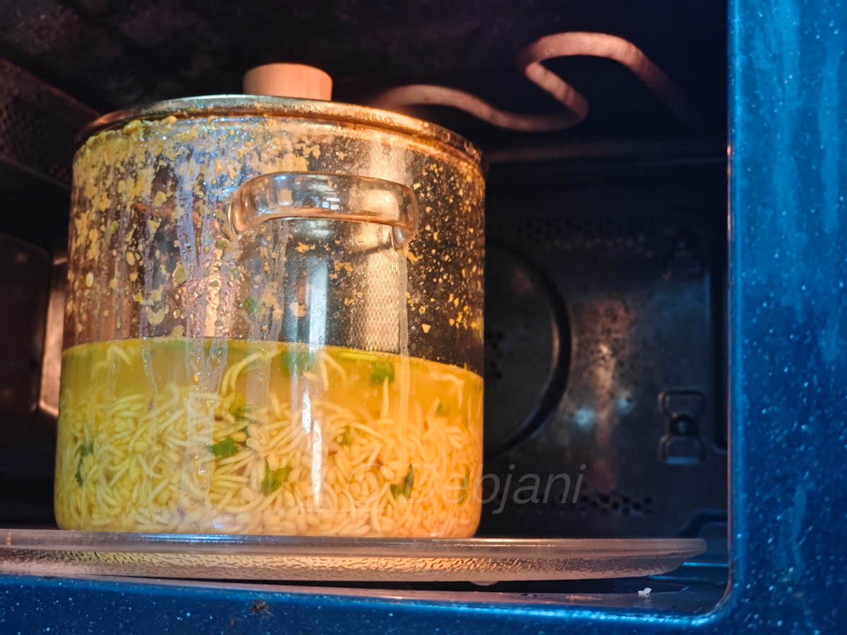 %how to cook khichdi in a microwave recipe step debjanir rannaghar