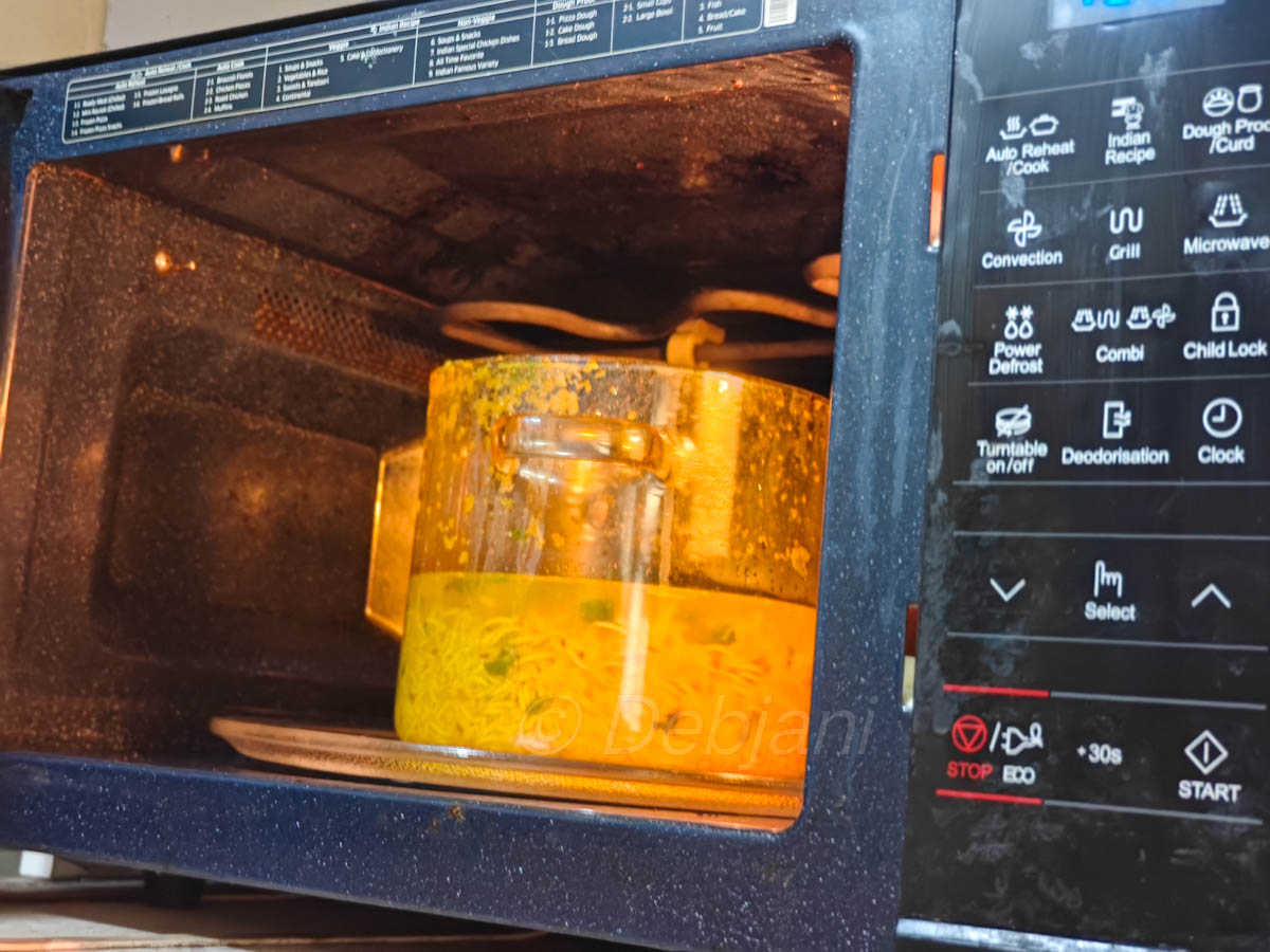 %how to cook khichdi in a microwave recipe step debjanir rannaghar