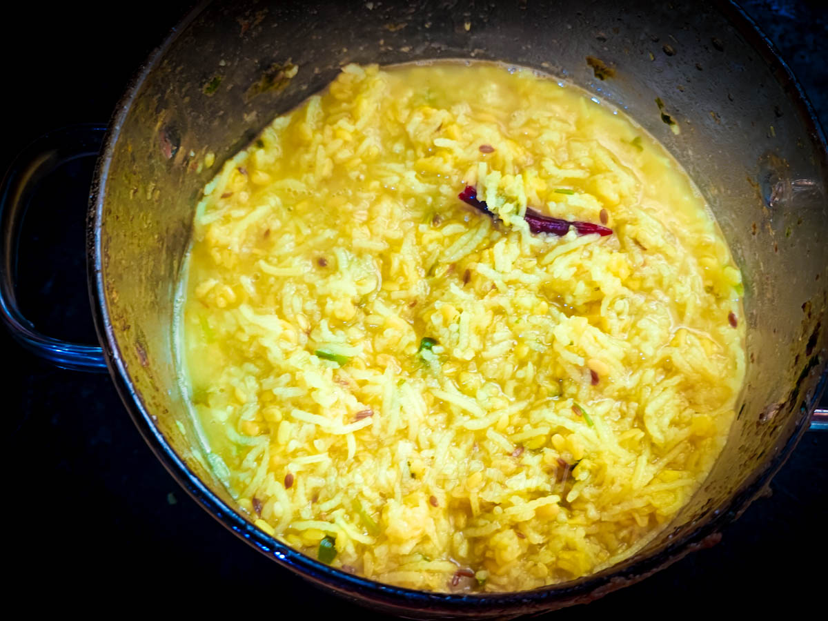 %how to cook khichdi in a microwave recipe step debjanir rannaghar