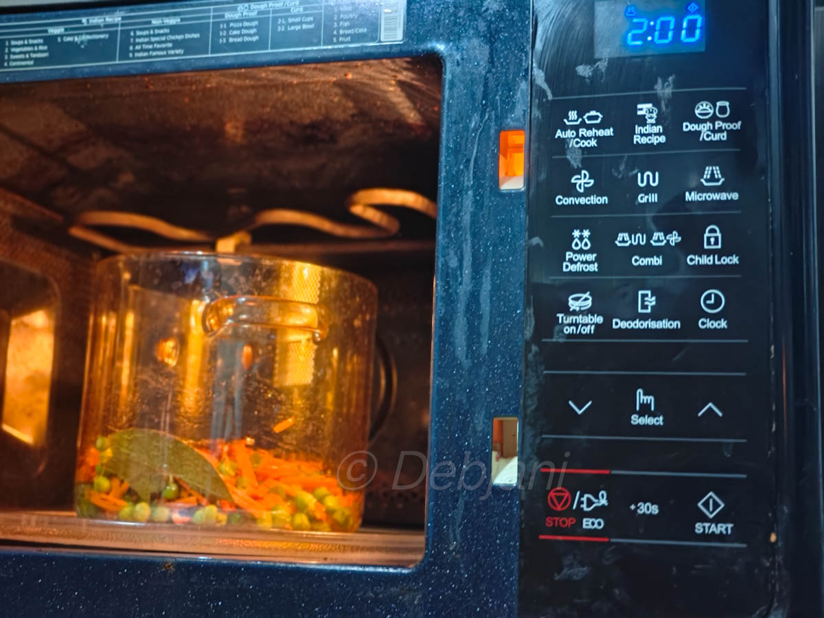 %how to cook sabzi pulav in a %microwave recipe step debjanir rannaghar