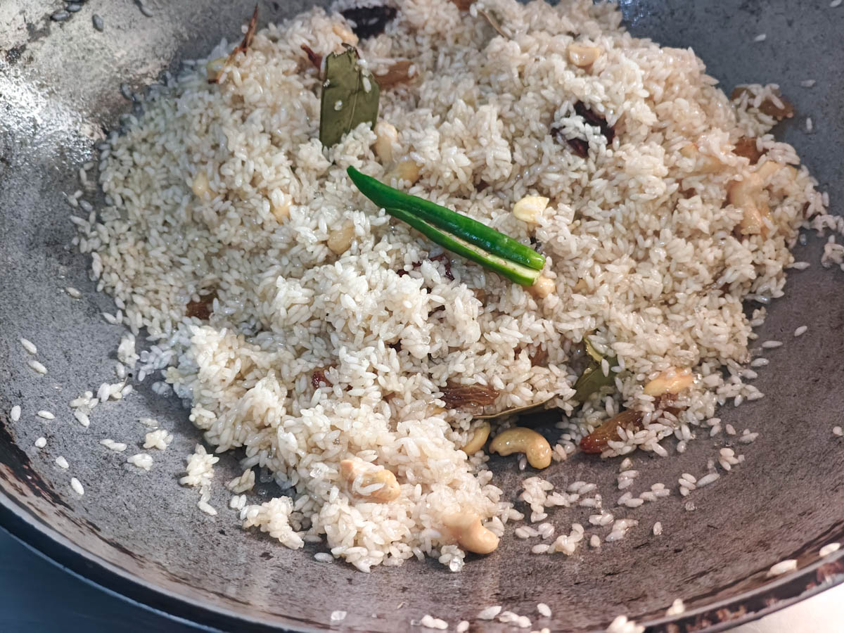 %cooking kaju kishmish pulao step