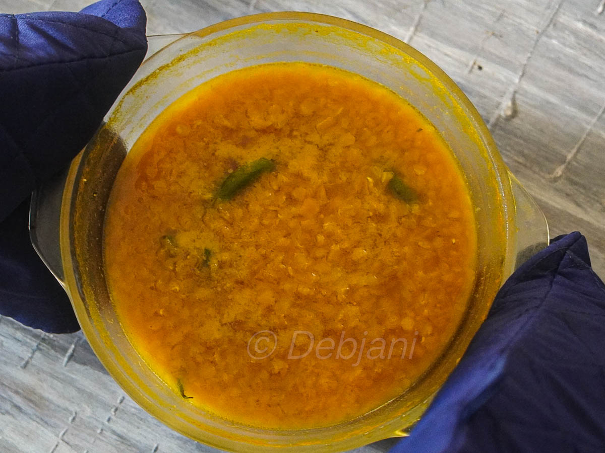 %bengali red lentil soup musurir dal siddho in microwave recipe debjanir rannaghar