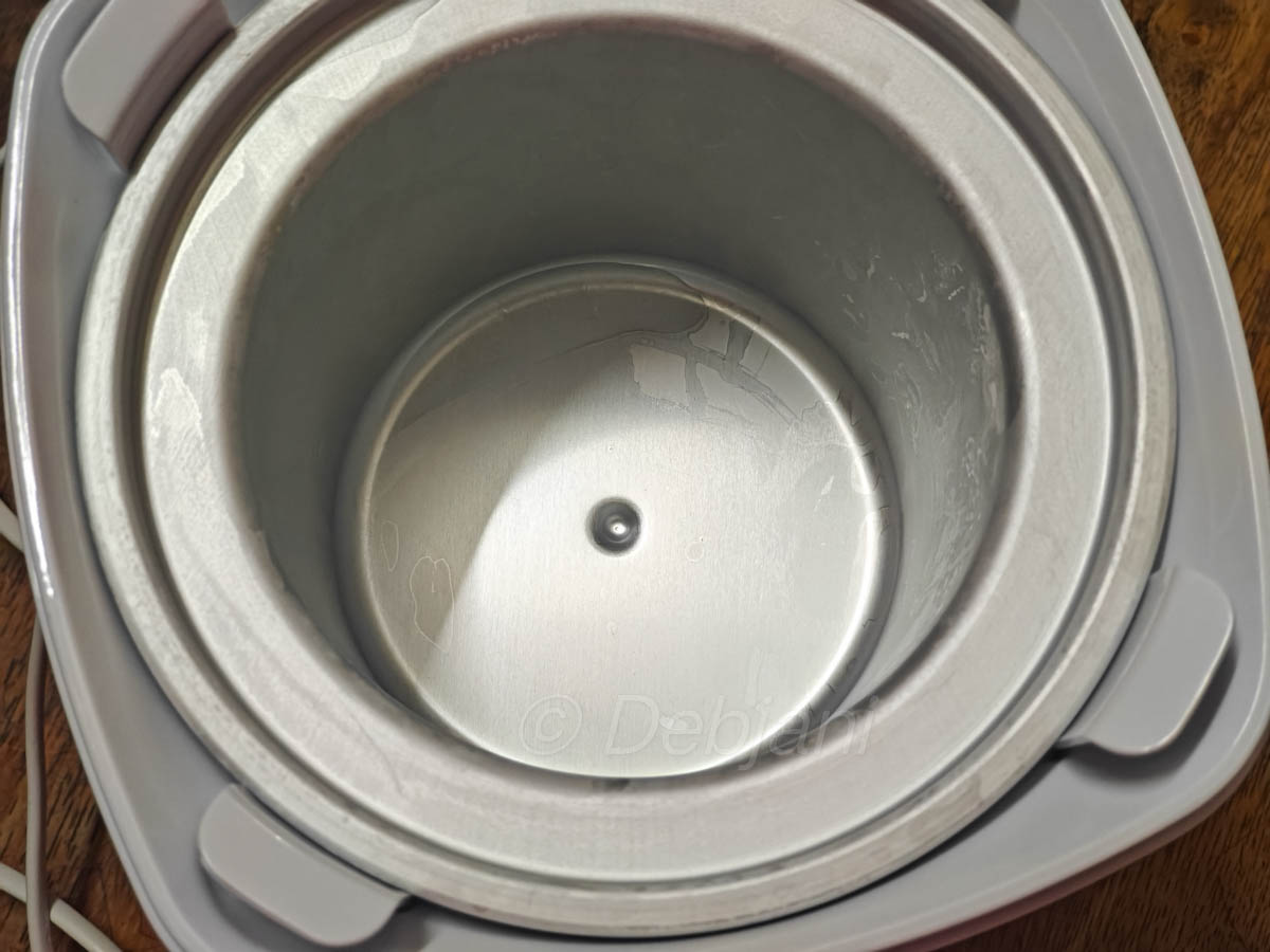 %Ice cream maker
