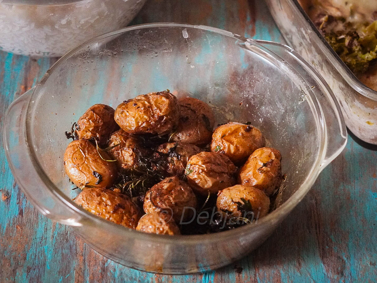 %herbed potatoes in microwave recipe debjanir rannaghar