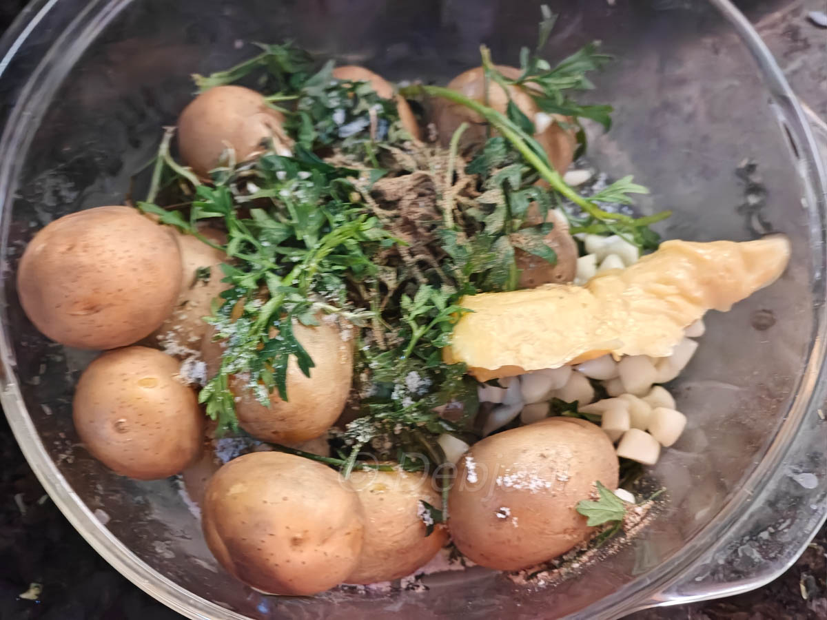%How to Cook Potatoes with herbs in the Microwave