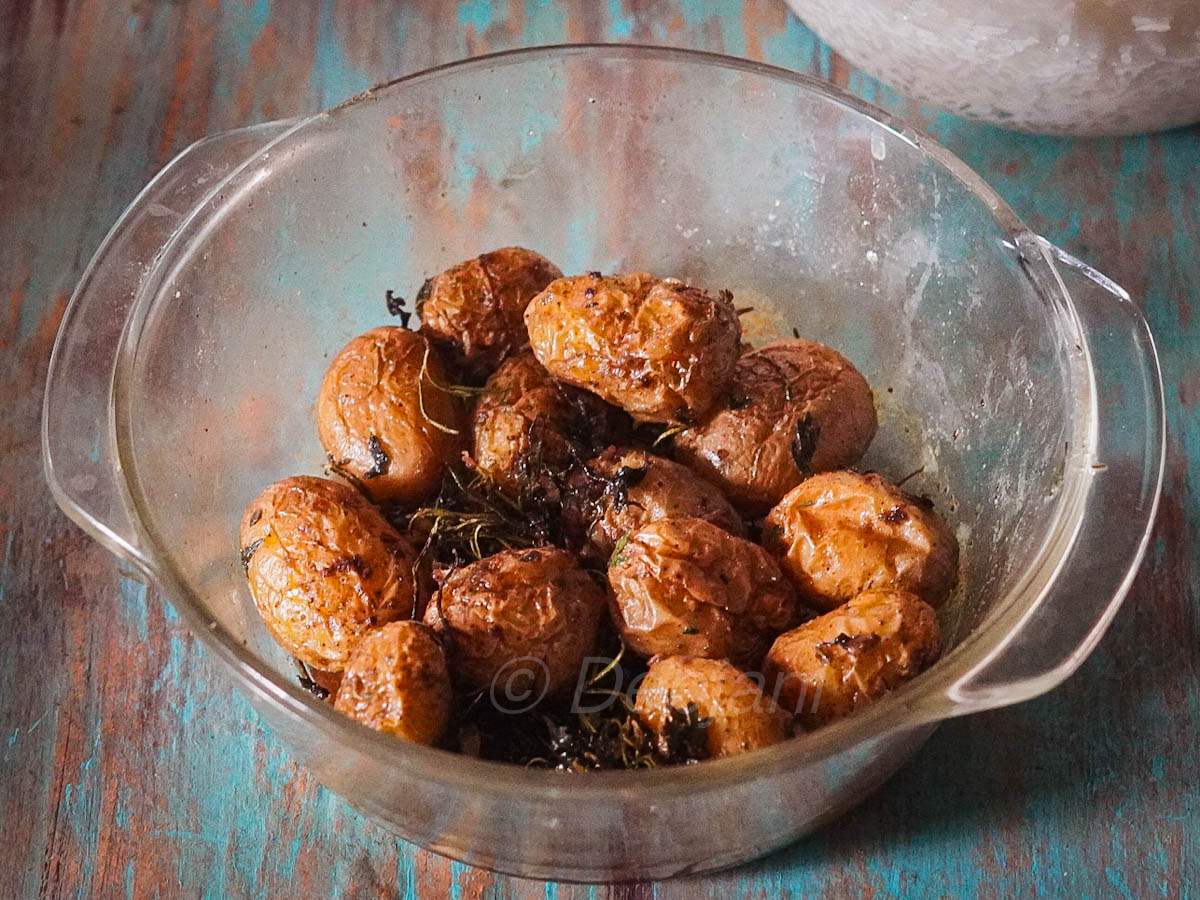 %Easy Microwave Herbed Potatoes