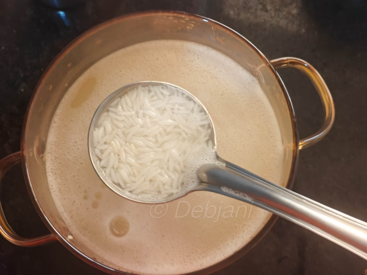 %cooking seddho chaler bhat in microwave recipe step
